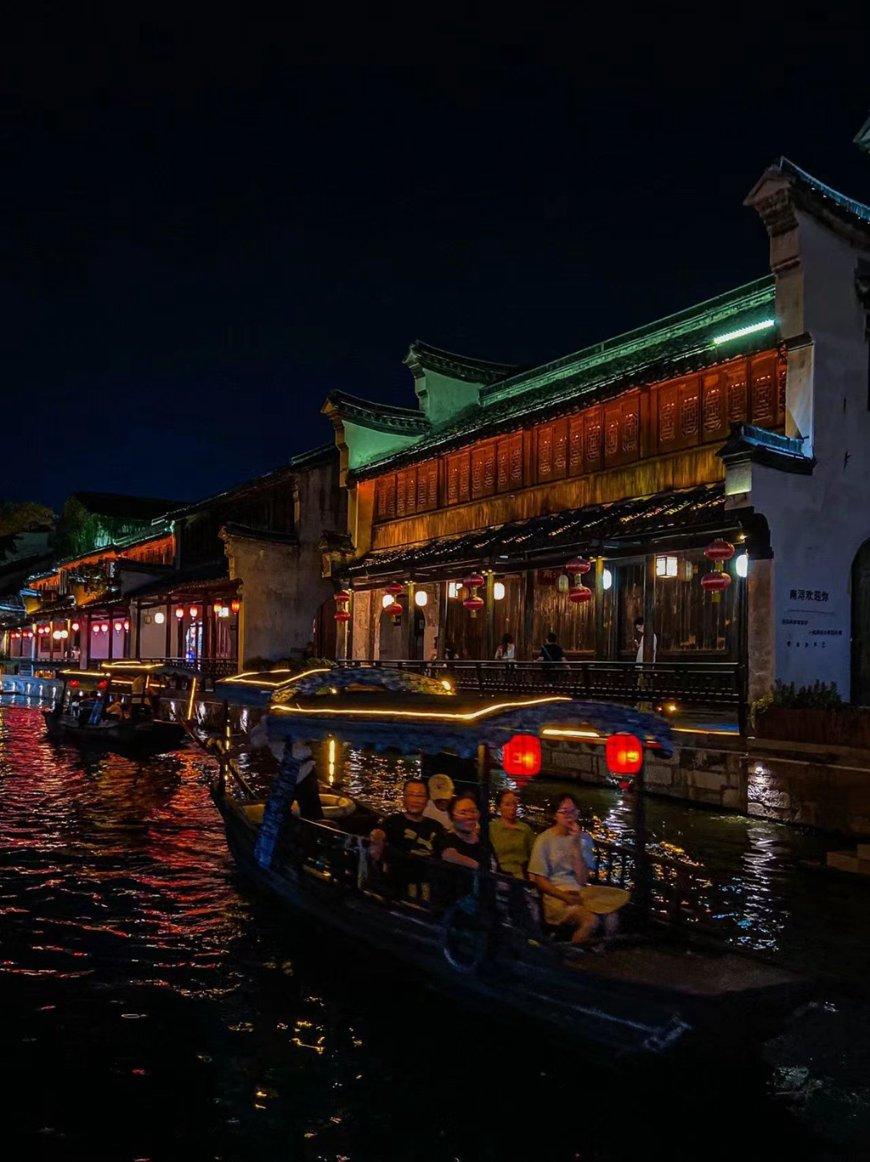 小萝莉泰国度假